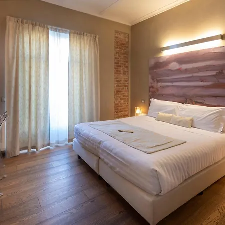 Rocche Costamagna Art B&B 라모라